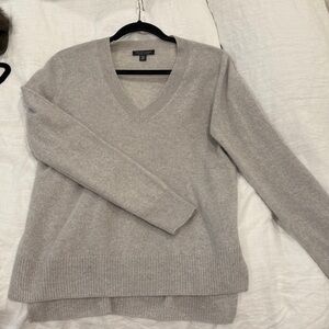 Saks Fifth Avenue Cashmere Sweater in Light Gray